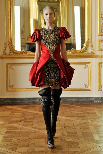 Look 3